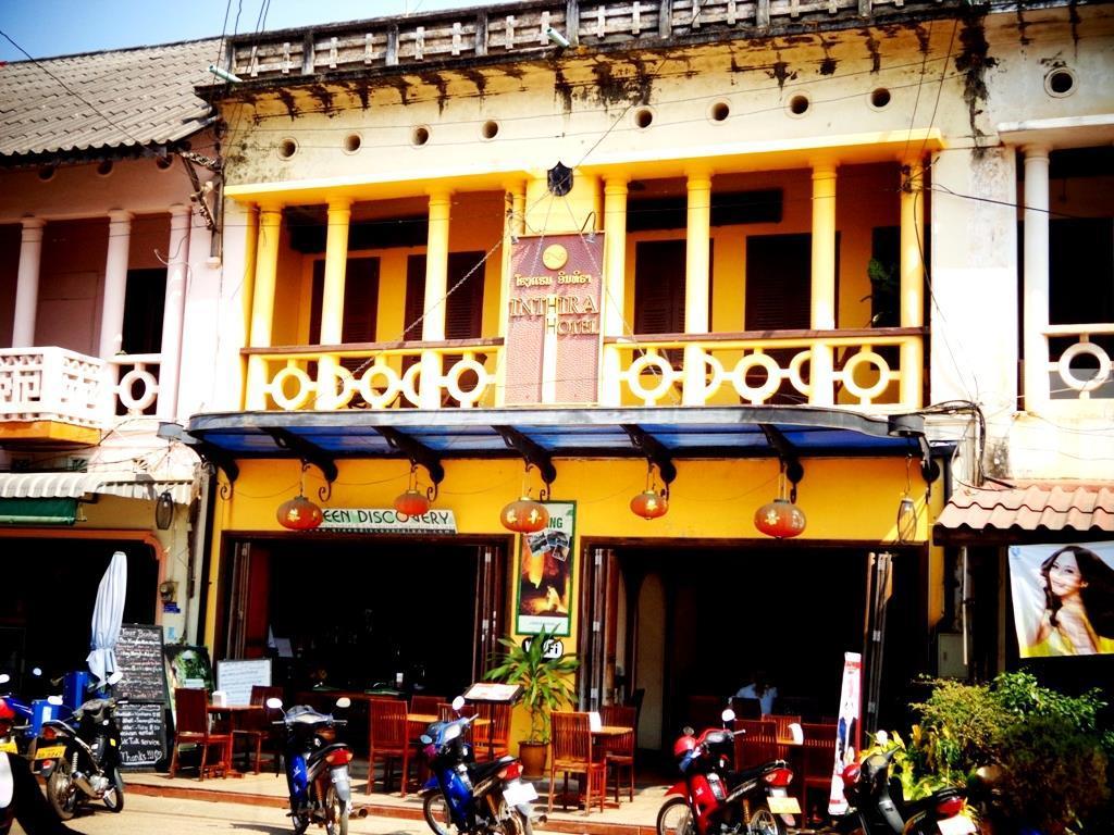Inthira Thakhek Hotel Bagian luar foto