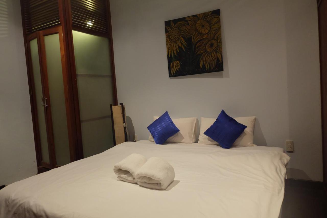 Inthira Thakhek Hotel Bagian luar foto